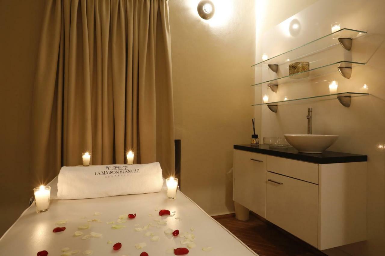 Bed and breakfast La Maison Blanche 4*