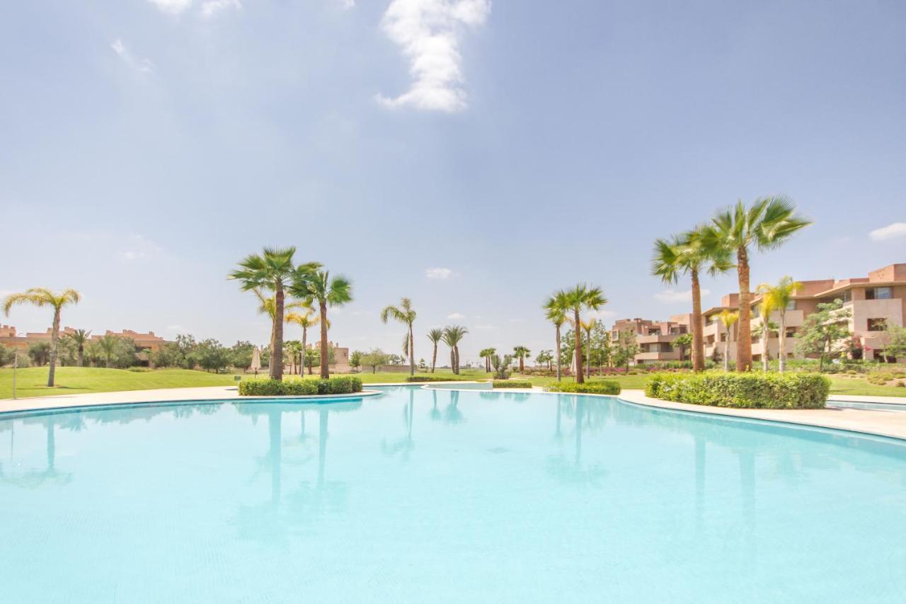 Lumineux Et Vue Degagee Sur Piscine A Prestigia Apartment Marrakesh