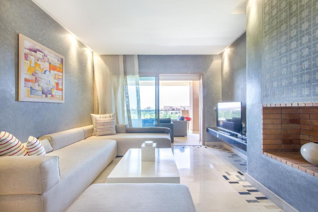 Lumineux Et Vue Degagee Sur Piscine A Prestigia Marrakesh