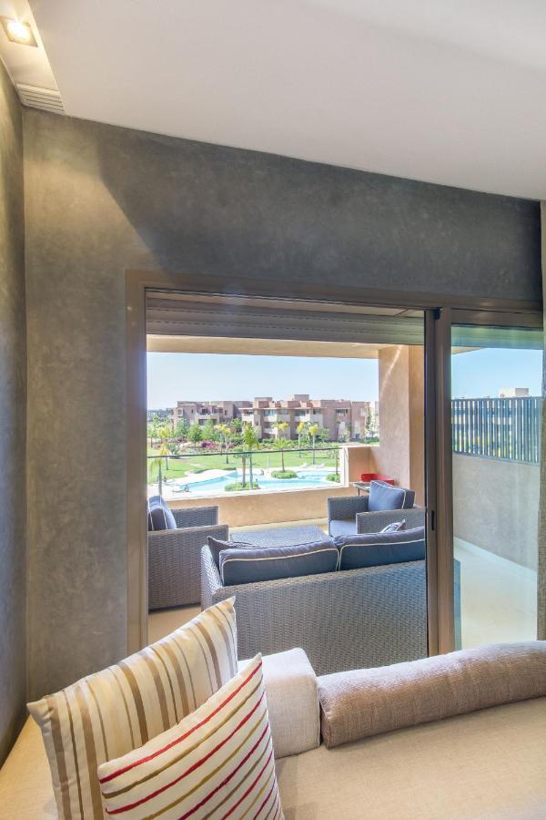 Lumineux Et Vue Degagee Sur Piscine A Prestigia Apartment Marrakesh