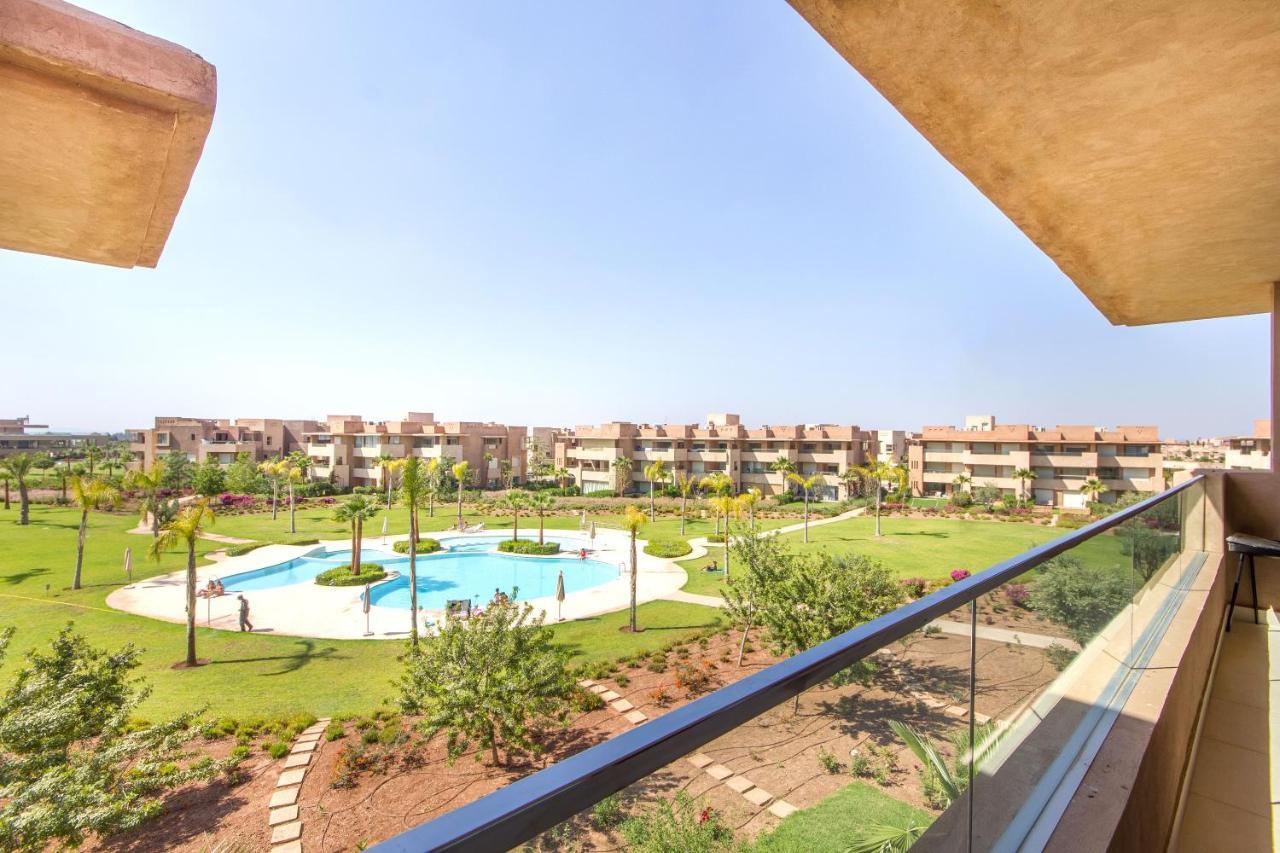 Lumineux Et Vue Degagee Sur Piscine A Prestigia Apartment *