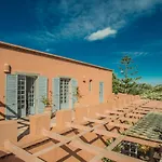 Villa Les Oliviers - A Setting Of Tranquility