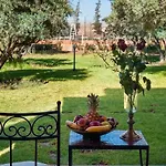 Room In Bb - Double Room In A Charming Villa In The Heart Of Marrakech Palm Grove