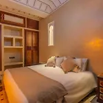 Riad Azaro