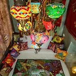 Riad Roxanne