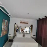 Riad Des Brunchs Sur La Prestigieuse Avenue Mohamed VI