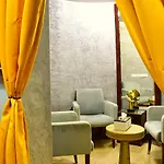 La Renaissance Hotel