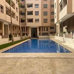 Appartement Plaisant Et Bien Equipe Avec Piscine