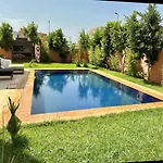 Villa Avec Pool Prive Avenue Mohamed 6 Zone Touristique Agdal