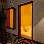 77 By Riad Club