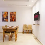 Luxury Appartement Cosy 2Br City Center Secure Parking Wifi