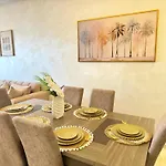 Appartement Au Centre Ville Gueliz Avec Piscine