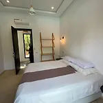 Villa P5 Avec Piscine Chauffee