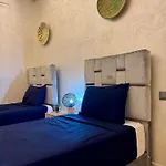 The Blue Pearl - Fresh & Modern