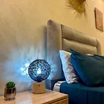 The Blue Pearl - Fresh & Modern