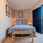 Riad Dar Davia - Jacuzzi Rooftop - Breakfast