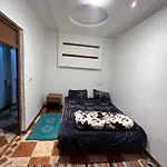 Un Grand Suite 1