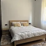 Downtown Apartment With Pool