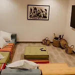 Luxury 5-Suite Villa With Heated Pool, Steam Room & Games