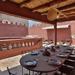 Riad L\'Ideal