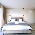 Modern Villa Assia