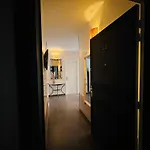Central Oasis Spacious Apartment