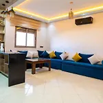 2Bd Apartment