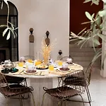 Riad Jarco Marrakech, Coeur Medina, Rooftop, Bassin , Proche Place Jemaa El Fna