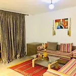Red City Apartment