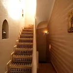 Riad Julia