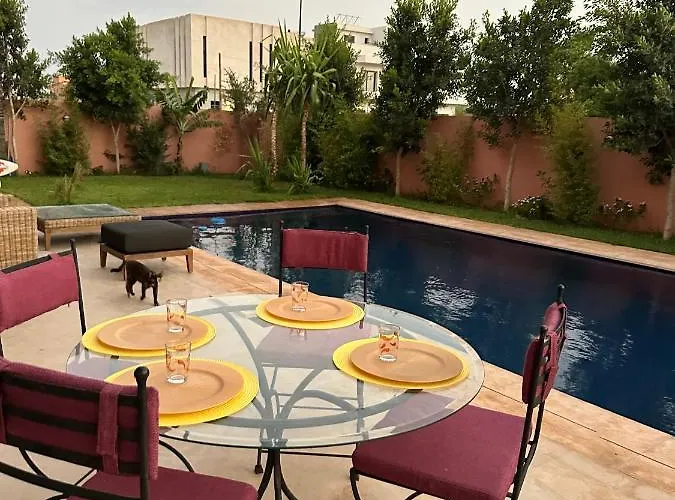 Villa Avec Pool Prive Avenue Mohamed 6 Zone Touristique Agdal