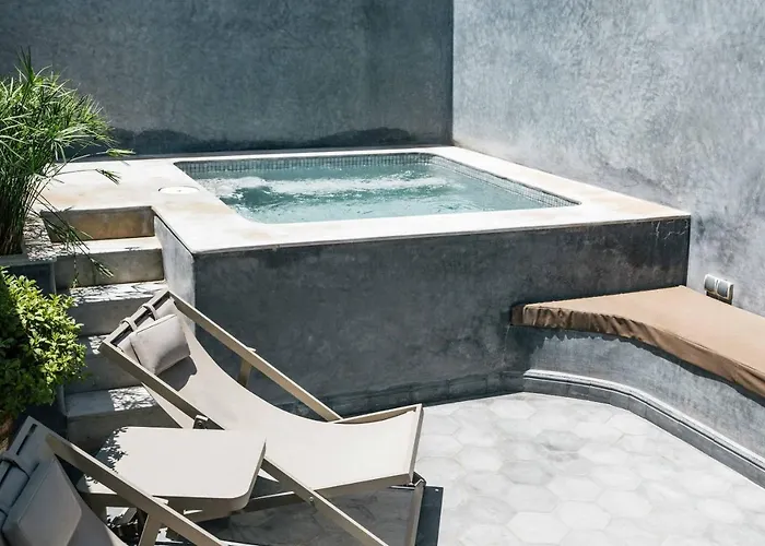 77 By Riad Club