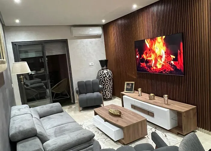 Appartement En Pleine Centre Gueliz En Face Theatre Royal