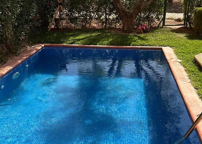 Maison Mitoyenne Avec Piscine