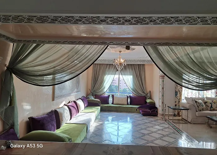 Elegance Et Authenticite