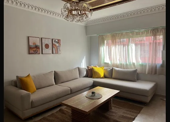 Bel Appartement Meuble Avec Piscine, L\'Hivernage A Marrakech