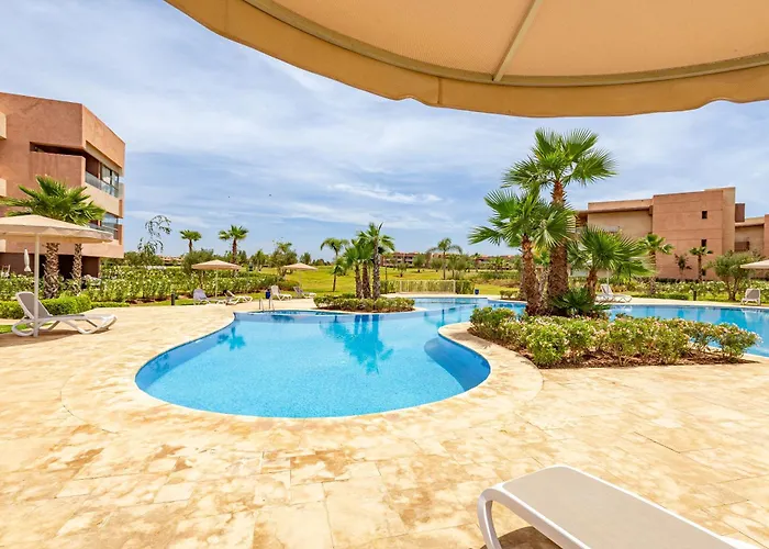 Luxury Garden-Level Apartment With Poolside Serenity