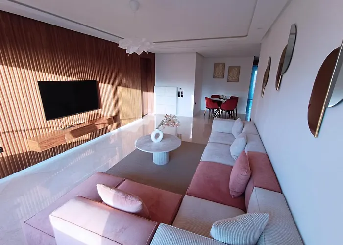 Les 3 Collines - Grand Appart Moderne A Gueliz Avec Vue Et Confort Premium