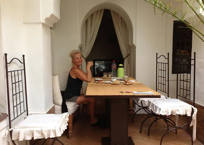 Riad Des Droles