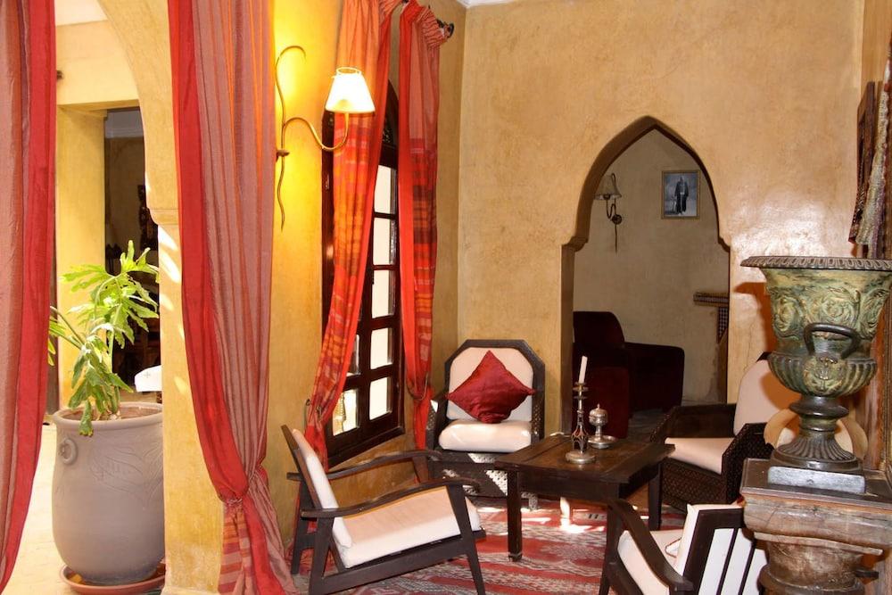 Riad Dama & 4*