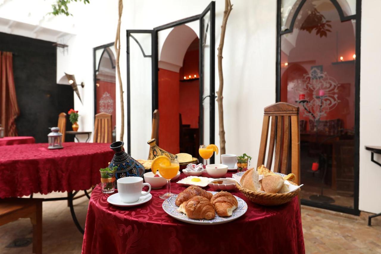 Riad Sidi Mimoune & 3*