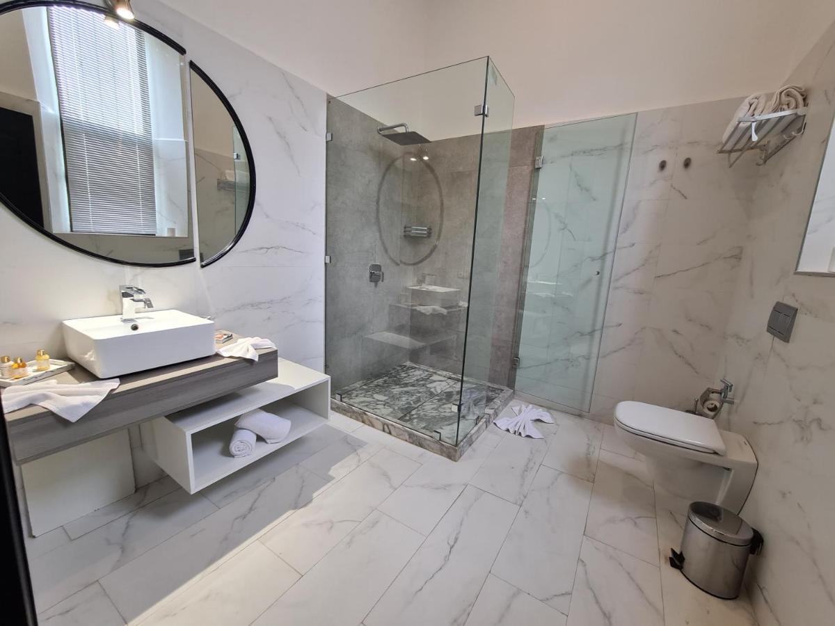 Villa Oriana Suites & Spa *