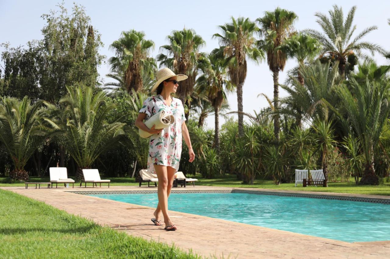 Le Perroquet Bleu Guest house