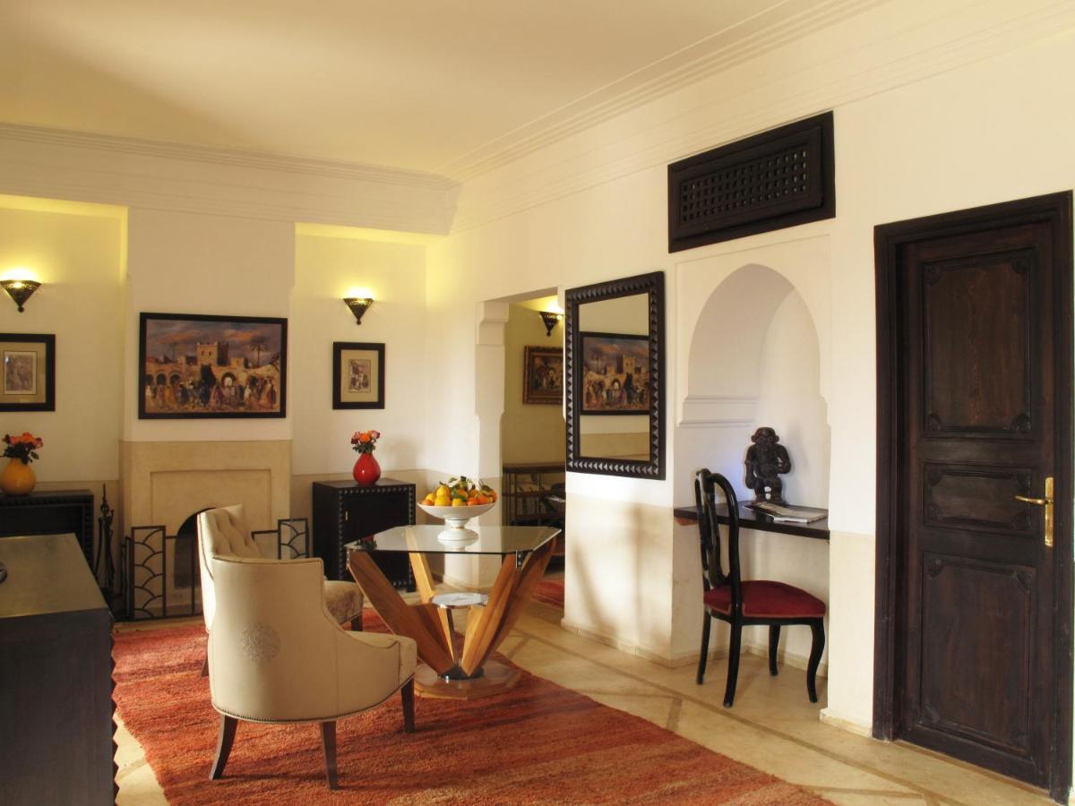 Le Perroquet Bleu Guest house 3*