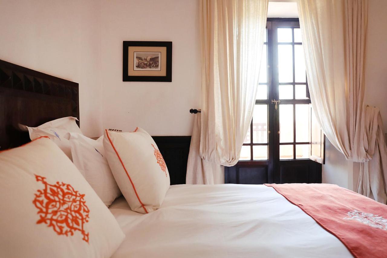 Guest house Le Perroquet Bleu 3*