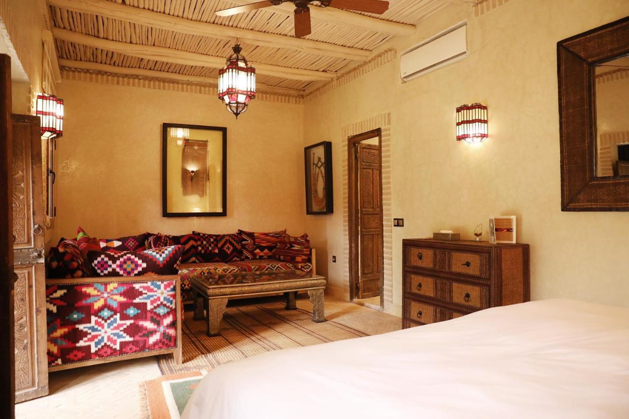 Le Perroquet Bleu Guest house