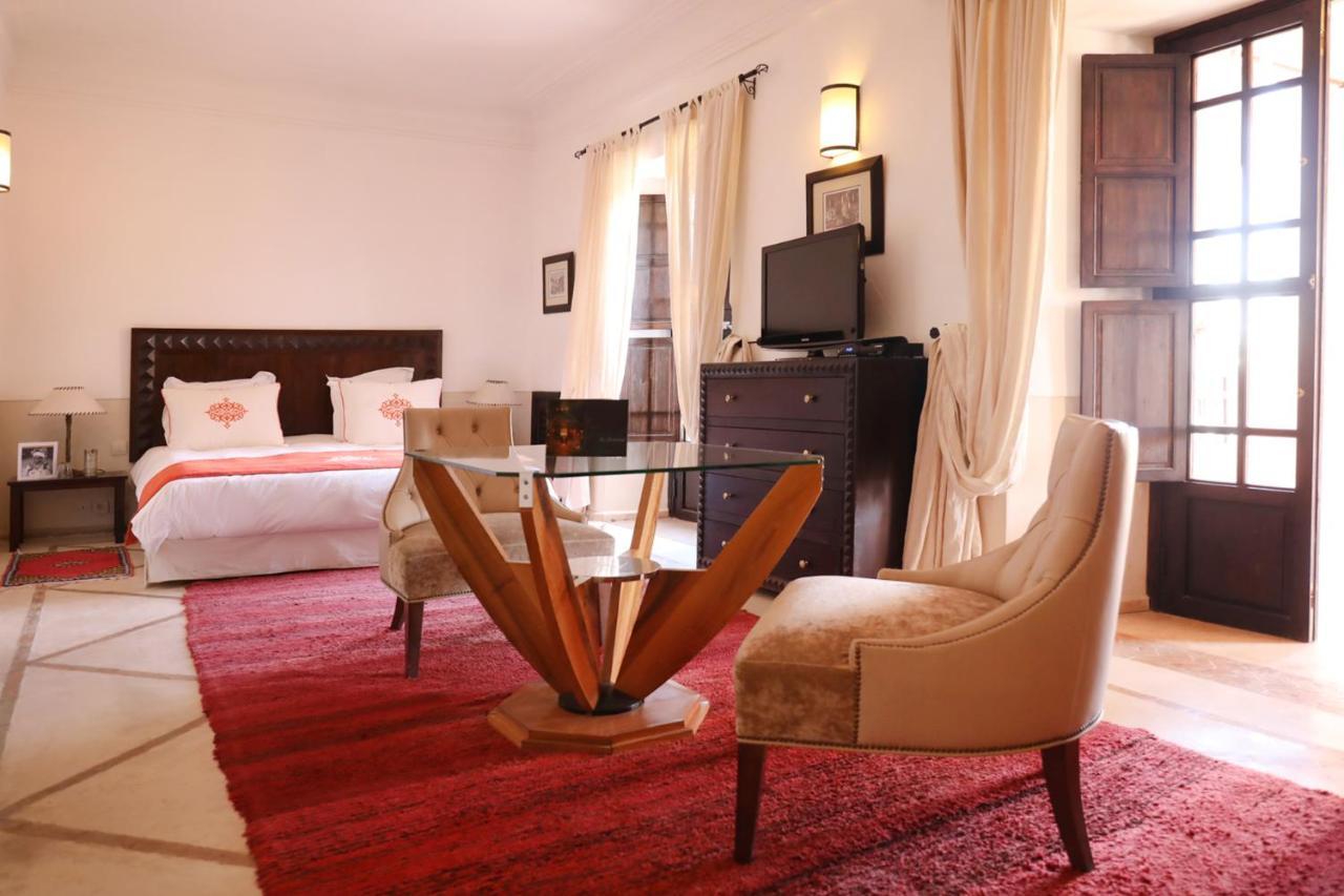 Le Perroquet Bleu Guest house