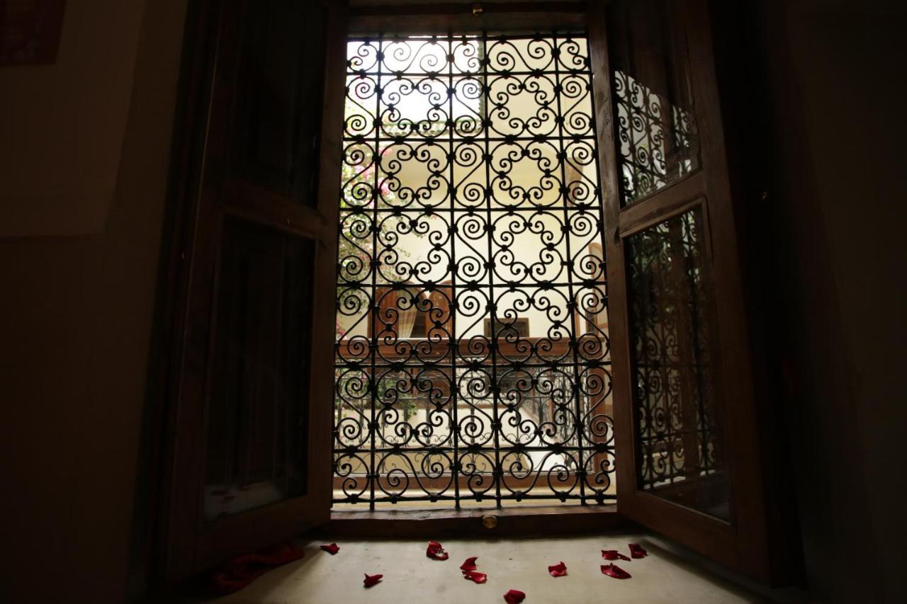 White Flowers Gasthuis Marrakesh