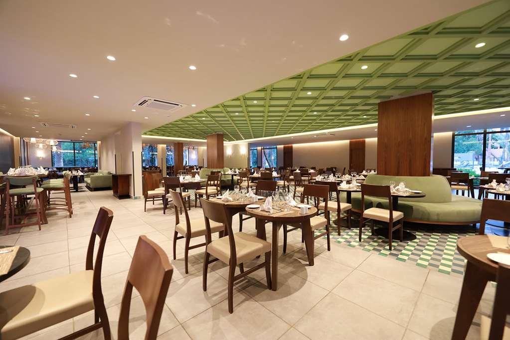 Kenzi Farah Hotel