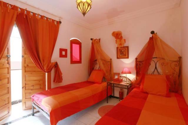 Maison Riad Traditionnel Idealement Situe A Marrakech *